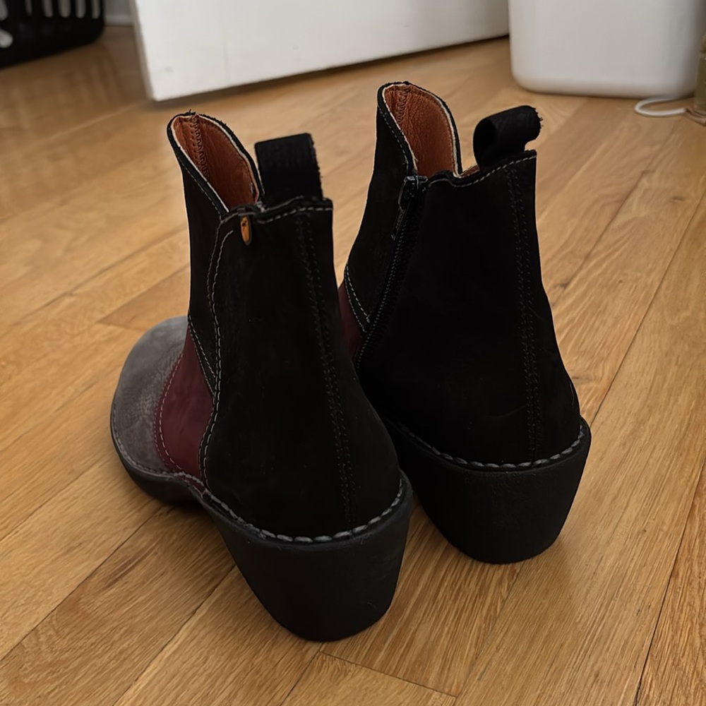 Suede booties - Picture 4 of 6